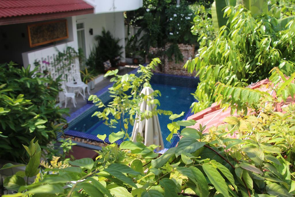 VMANSION Boutique Hotel Phnom Penh Extérieur photo