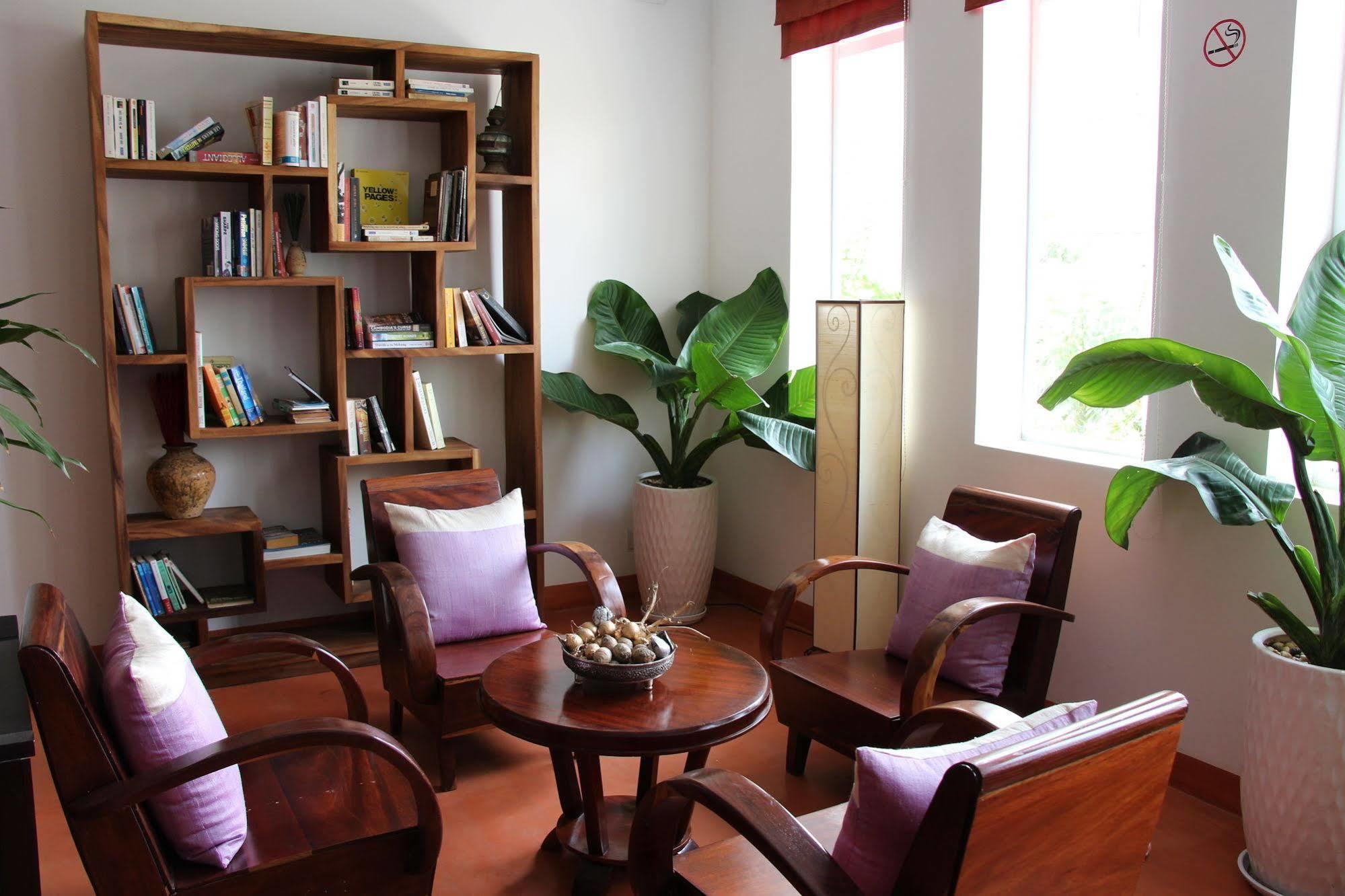 VMANSION Boutique Hotel Phnom Penh Extérieur photo