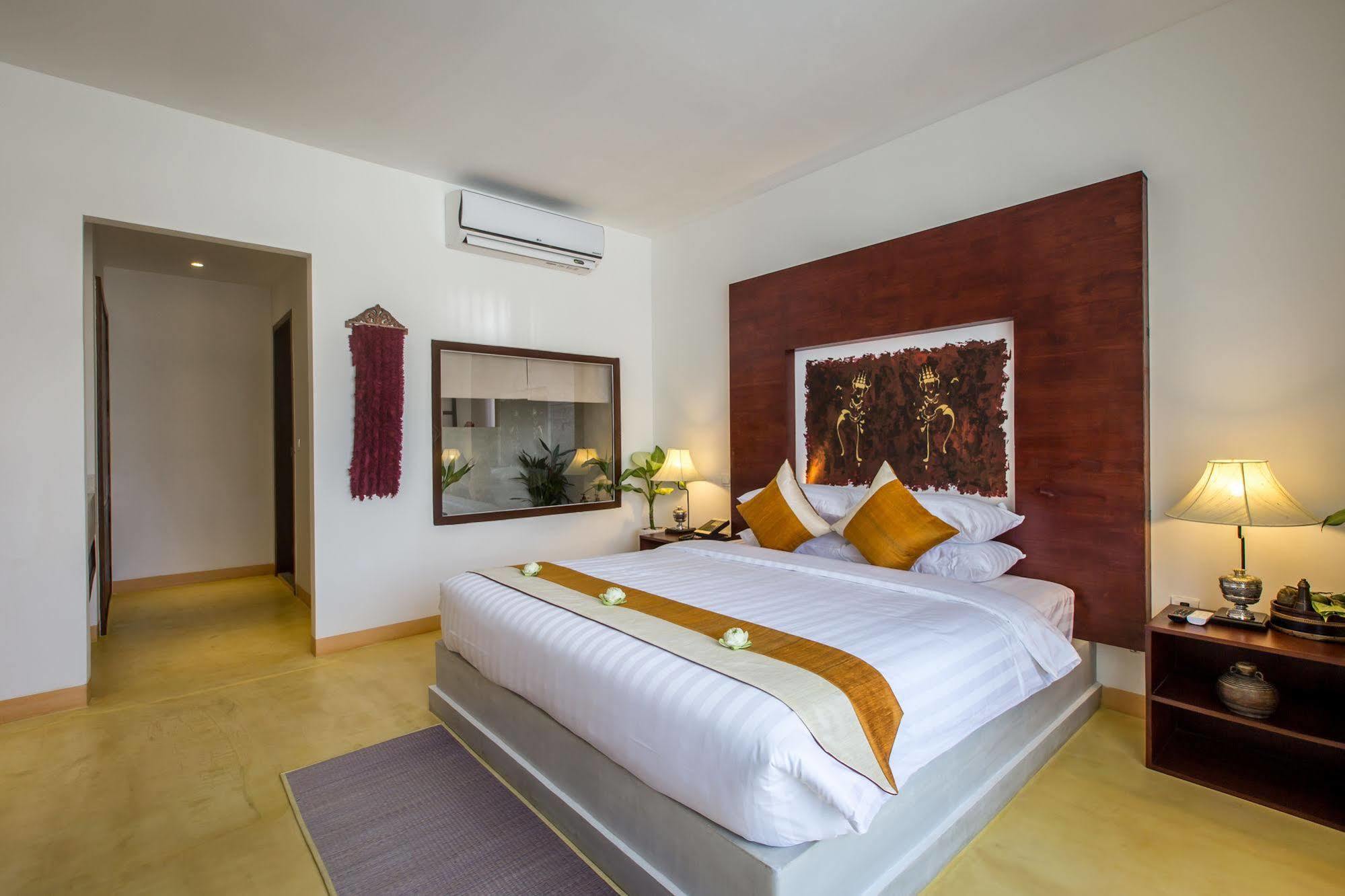 VMANSION Boutique Hotel Phnom Penh Extérieur photo