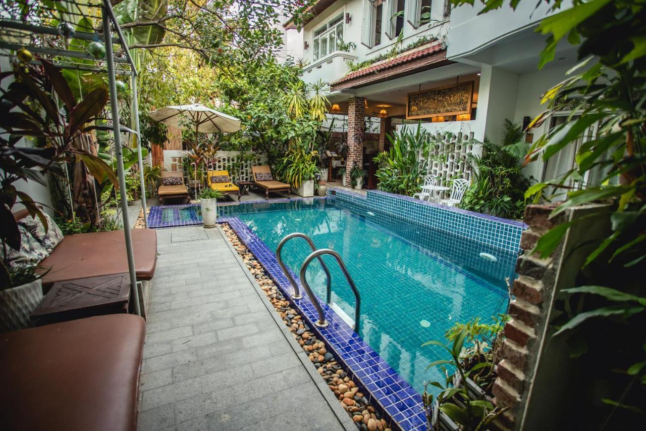 VMANSION Boutique Hotel Phnom Penh Extérieur photo